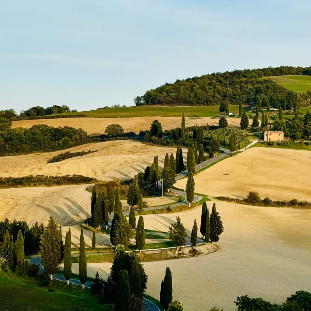 AMAZING PRIVATE ROMANTIC FOR 2 –  TRUFFLE HUNTING, COOKING CLASS & CHIANTI CLASSICO WINE EXPERIENCES – Tour length 8 hr and 30 min