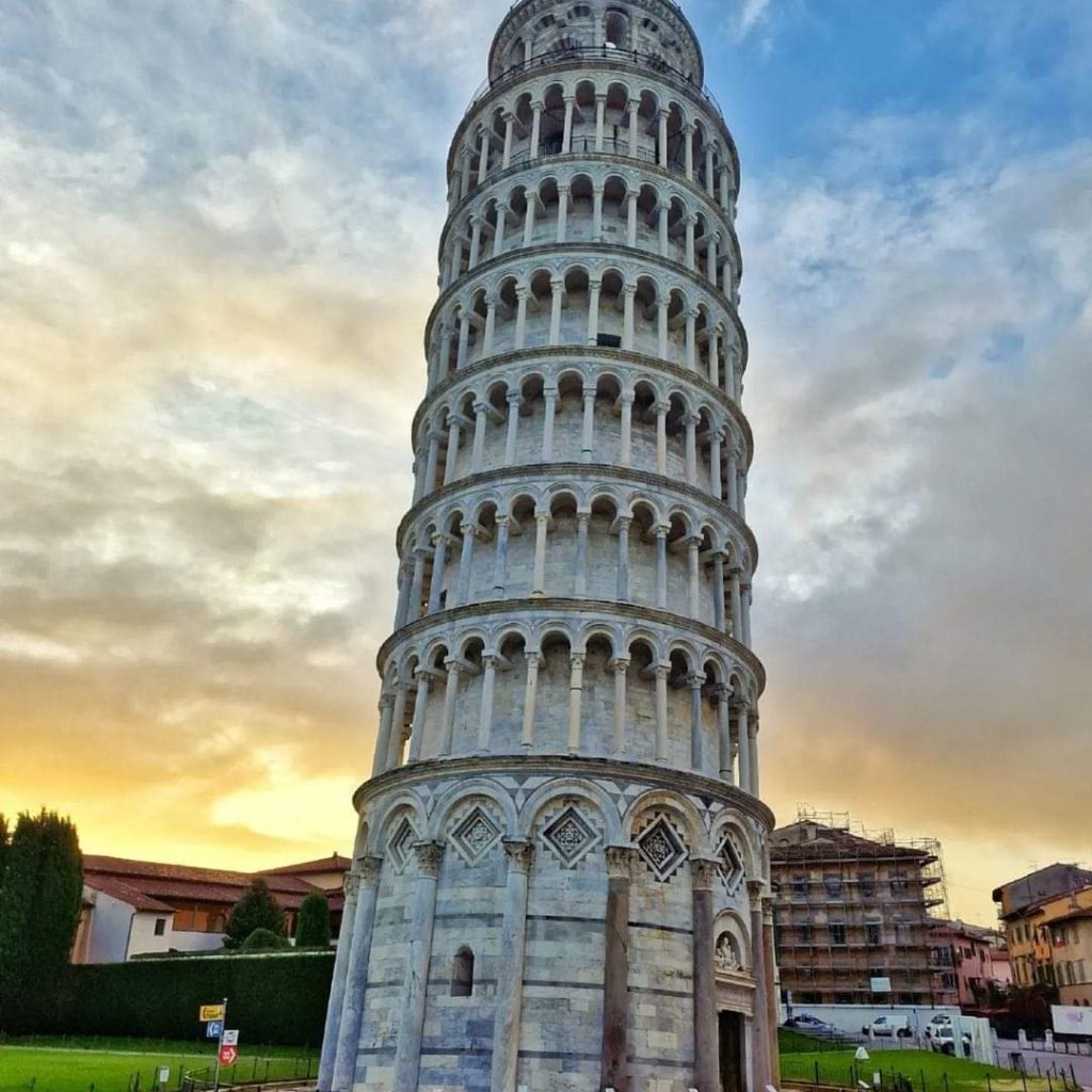 AMAZING PRIVATE – PISA, SAN GIMIGNANO, SIENA & CHIANTI CLASSICO WINE TOUR – Tour length 11 hrs