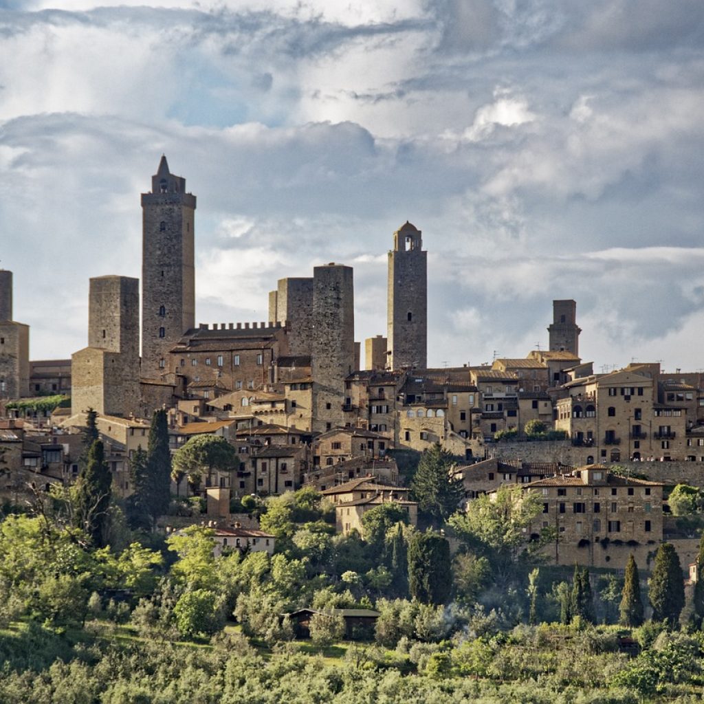 AMAZING PRIVATE ROMANTIC FOR 2 –  SAN GIMIGNANO & CHIANTI CLASSICO WINE TOUR – Tour length 8 hrs