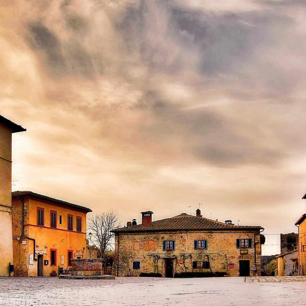 AMAZING PRIVATE – MONTERIGGIONI, SAN GIMIGNANO & CHIANTI CLASSICO WINE TOUR – Tour length 8 hrs