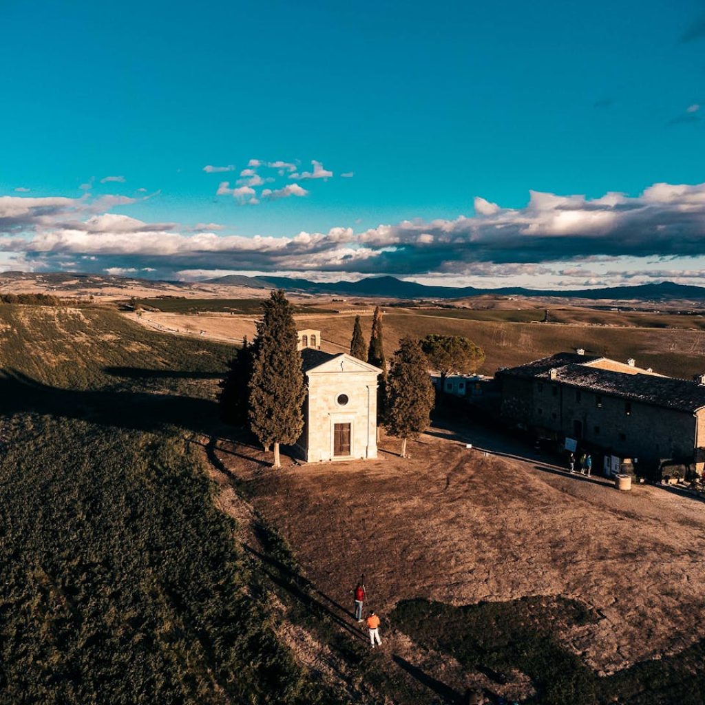 AMAZING PRIVATE – PHOTOGRAPHIC TOUR OF VALDORCIA: NESTLED AMONG THE BEAUTY  – Tour length 10 hrs